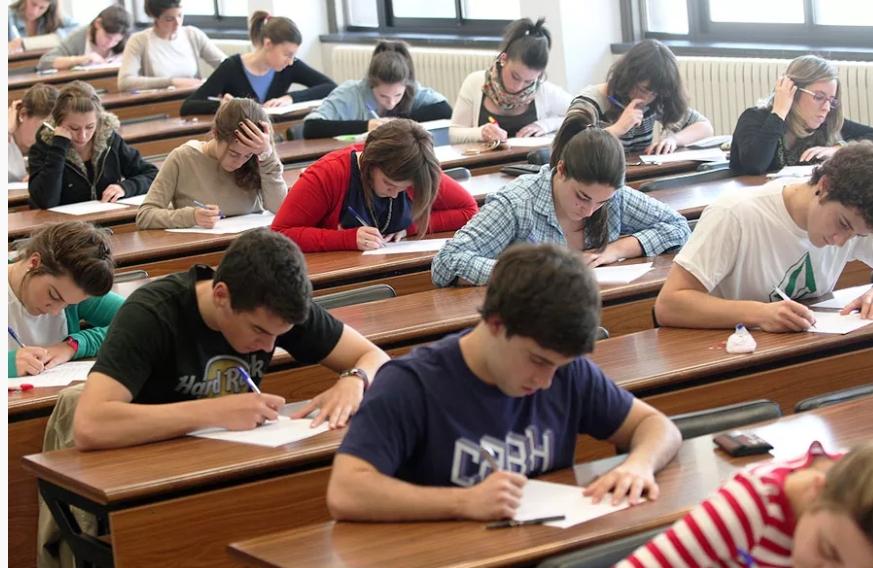 Retrouvez les corriges des sujets du bac de francais 2025 des la sortie de l epreuve